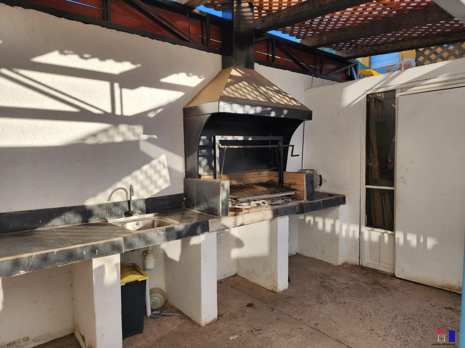 Vendemos Hermosa y Amplia casa en Linares